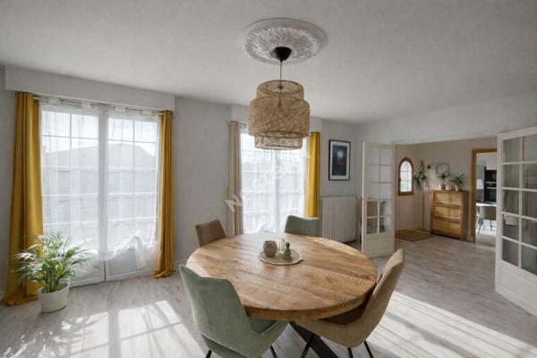 Maison familiale 5 chambres / Terrain 808 m² / Châteaugiron