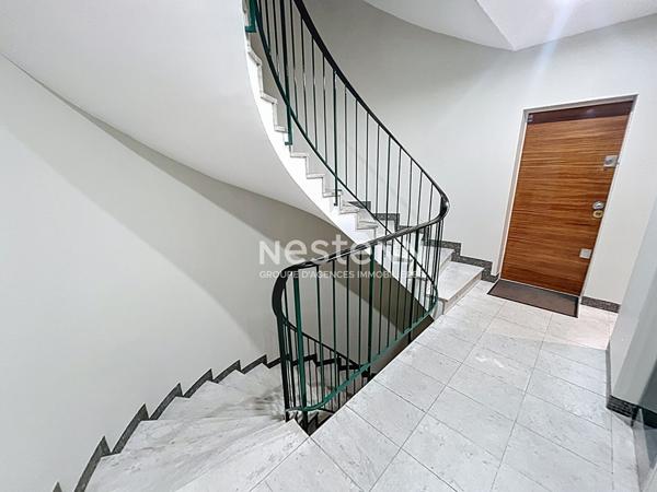PARIS 16-AUTEUIL SUD: Appartement 2 pièce(s) 57m² travaux, métro, immeuble standing, lumineux,balcon