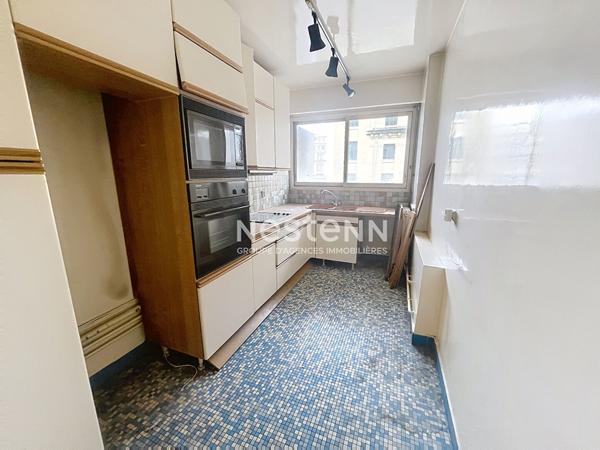 PARIS 16-AUTEUIL SUD: Appartement 2 pièce(s) 57m² travaux, métro, immeuble standing, lumineux,balcon