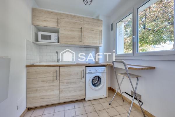 Studio avec balcon, cave, parking - 5min du RER Le Parc