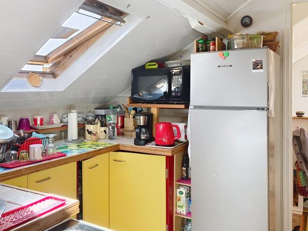 En limite de Vincennes, appartement mansardé