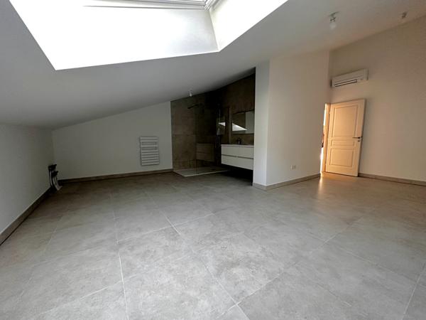 A VENDRE APPARTEMENT TYPE 5 20 000  AJACCIO - DUPLEX SANGUINAIRES LE PANORAMIQUE