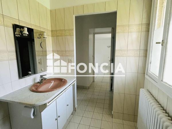 Location Maison 7 pièces 153.4 m² - 31 RUE DU VIEUX PERRAY Ste Genevieve Des Bois 91700