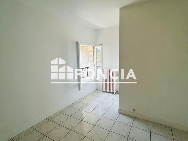 Location Maison 7 pièces 153.4 m² - 31 RUE DU VIEUX PERRAY Ste Genevieve Des Bois 91700