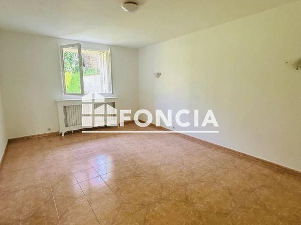 Location Maison 7 pièces 153.4 m² - 31 RUE DU VIEUX PERRAY Ste Genevieve Des Bois 91700