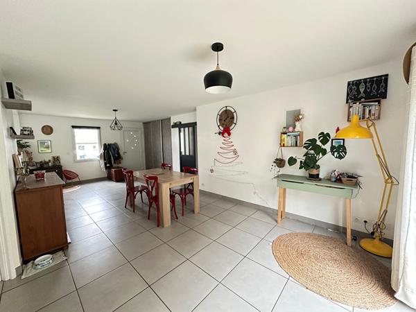 Maison plain pied 100 m² à vendre à Maché