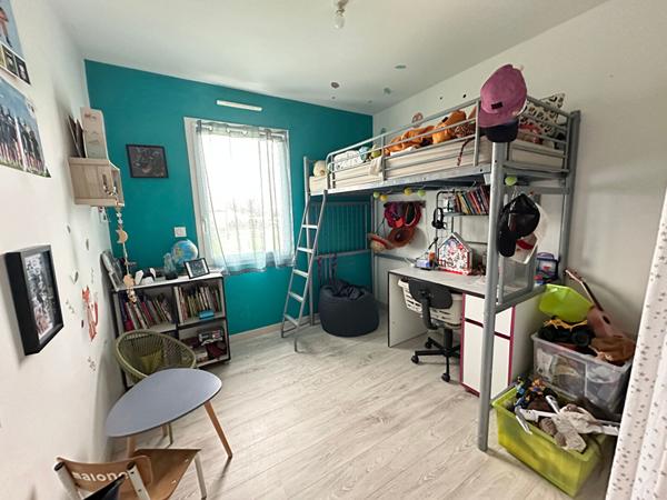 Maison plain pied 100 m² à vendre à Maché