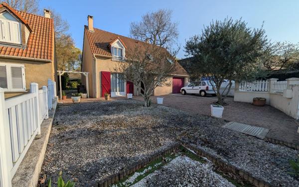Maison à vendre    5 pièces • 96 m2 Évry