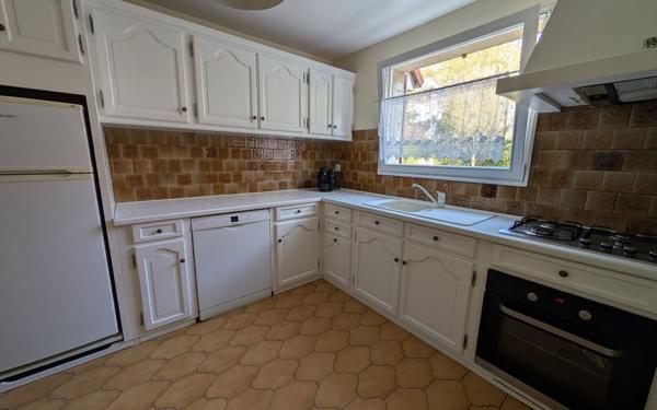 Maison à vendre    5 pièces • 96 m2 Évry