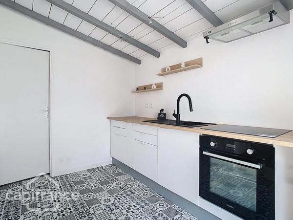 Maison rénovée 7 pièces + studio THOUARS (79)