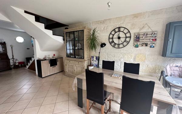 Maison à vendre    5 pièces •  Saintes