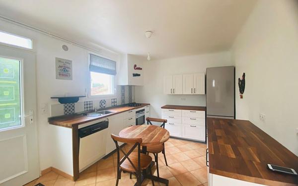 Maison à vendre    5 pièces •  Saintes