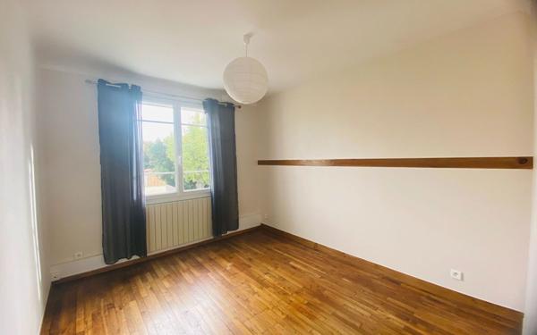 Maison à vendre    5 pièces •  Saintes