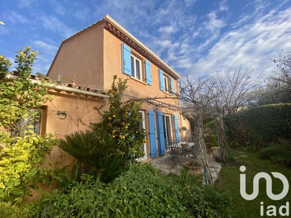 Maison 5 pièces de 95 m² à Grasse (06130)