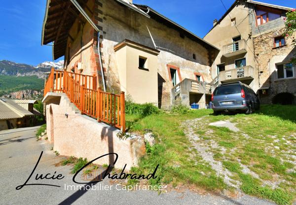 Maison à vendre 4 pièces LA ROCHE DE RAME (05)