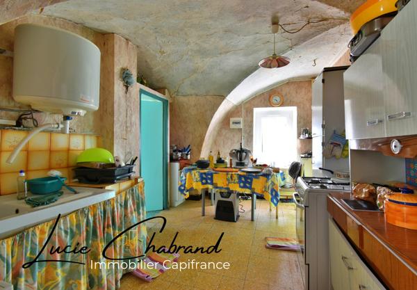 Maison à vendre 4 pièces LA ROCHE DE RAME (05)