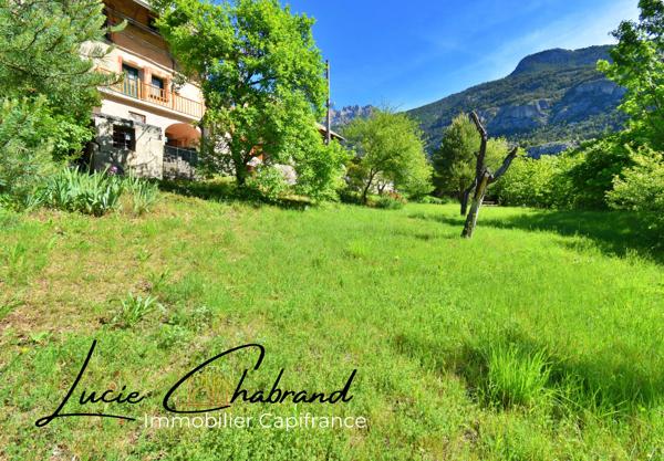 Maison à vendre 4 pièces LA ROCHE DE RAME (05)
