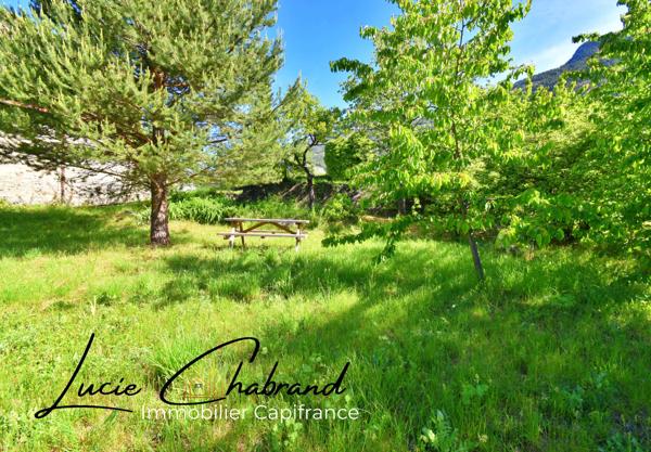 Maison à vendre 4 pièces LA ROCHE DE RAME (05)