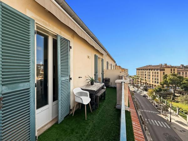 A LOUER T4 Hyper centre