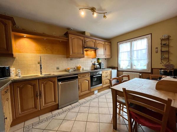 Maison PLAIN-PIED à Noyon 5 pièce(s) 100 m² + Jardin et Garage