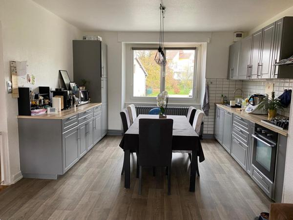 Maison 161m², 4ch, jardin, revenus locatifs, Voujeaucourt