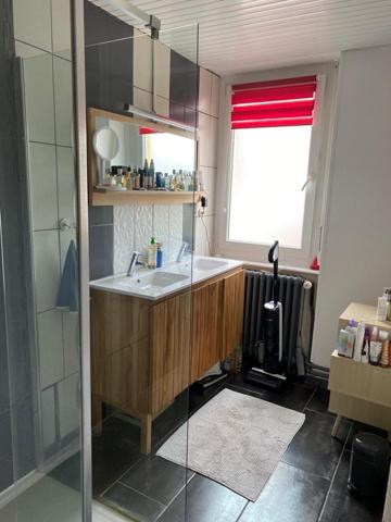 Maison 161m², 4ch, jardin, revenus locatifs, Voujeaucourt