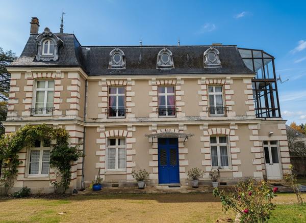 À vendre - Maison bourgeoise, 12 pièces située à Montval-sur-Loir (72500)