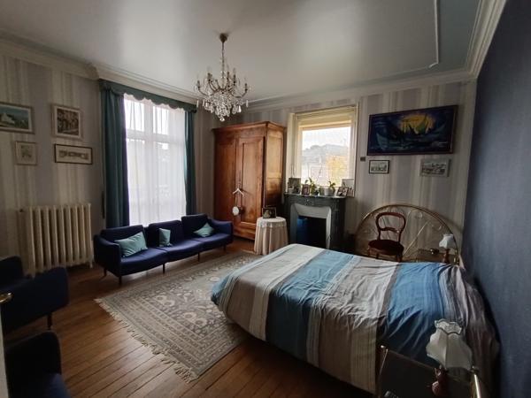 À vendre - Maison bourgeoise, 12 pièces située à Montval-sur-Loir (72500)