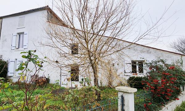 Maison familiale 160 m² avec jardin, possibilité deux logements, à Maillé
