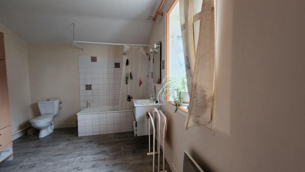 Maison familiale 160 m² avec jardin, possibilité deux logements, à Maillé