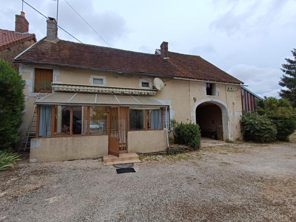 Ancienne longère de 1800 à rénover et sa deuxième bâtisse