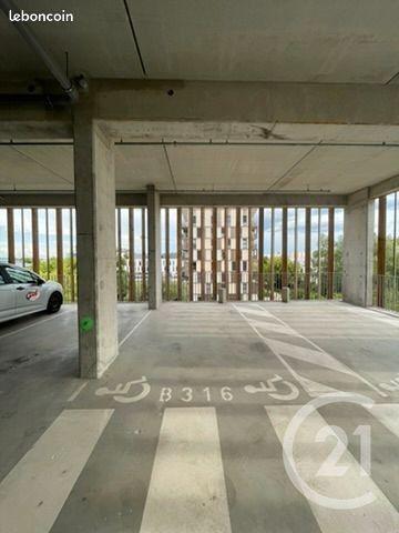Parking à vendre  405 m 2   LA TESTE DE BUCH  - 33