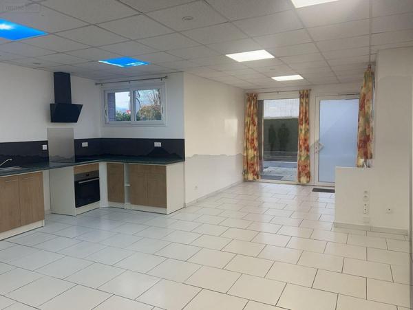 Appartement à louer à Cailly en Seine-Maritime (76690), ref : 66