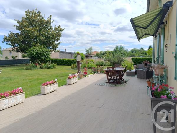 Maison à vendre  5 pièces - 128,96 m 2   LES EGLISOTTES ET CHALAURES  - 33