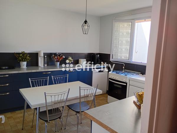 Maison
         8 pièces
        - 152 m² 380 000 € *