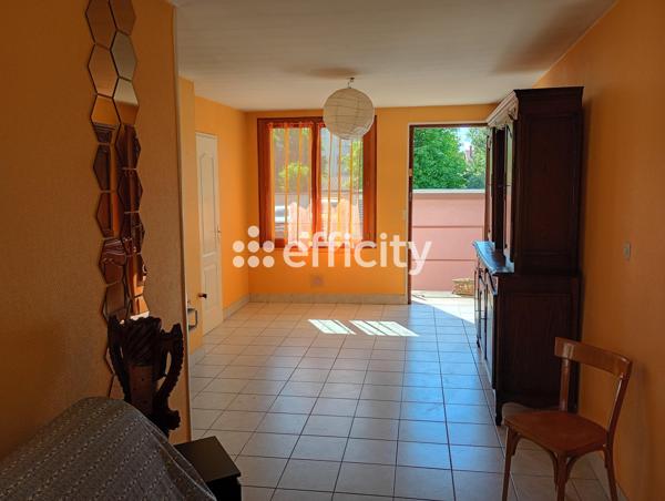 Maison
         8 pièces
        - 152 m² 380 000 € *