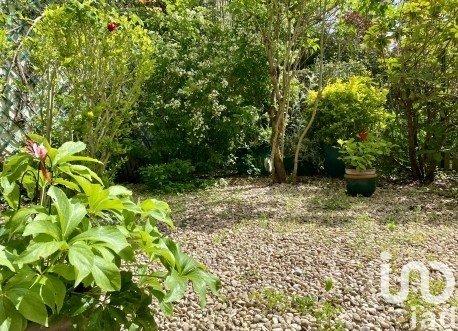 Appartement 2 pièces de 62 m² à Suresnes (92150)