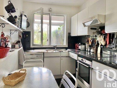 Appartement 2 pièces de 62 m² à Suresnes (92150)