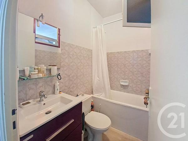 Maison à vendre  3 pièces - 63,50 m 2   ANGOULEME  - 16