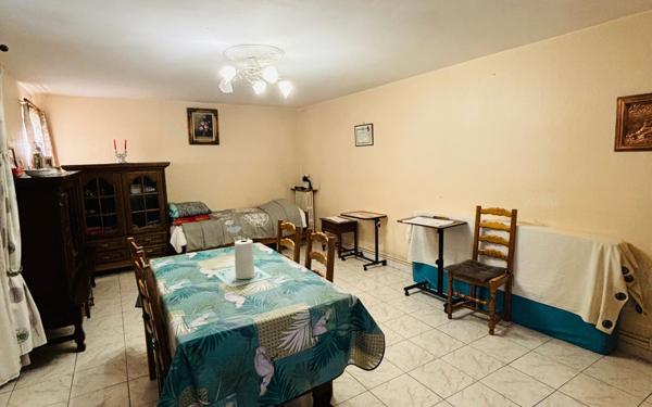 Maison à vendre    5 pièces •  Saint-Denis