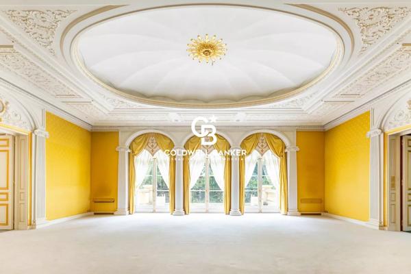 Hôtel particulier 12 pièces à vendre Paris 16ème - 75016 / Réf: 20250703