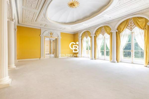 Hôtel particulier 12 pièces à vendre Paris 16ème - 75016 / Réf: 20250703