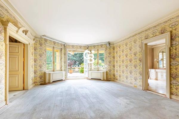 Hôtel particulier 12 pièces à vendre Paris 16ème - 75016 / Réf: 20250703