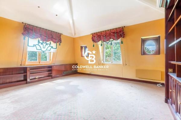 Hôtel particulier 12 pièces à vendre Paris 16ème - 75016 / Réf: 20250703