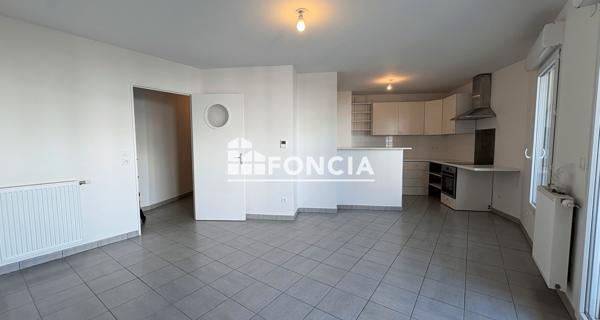 Location Appartement 3 pièces 61.9 m² - Décines-charpieu 69150