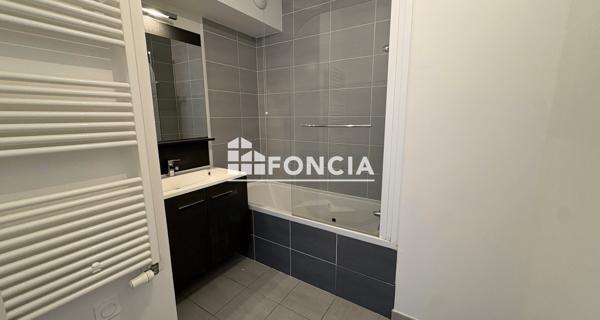 Location Appartement 3 pièces 61.9 m² - Décines-charpieu 69150