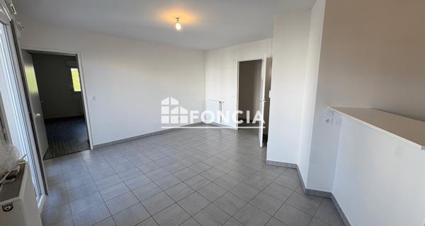 Location Appartement 3 pièces 61.9 m² - Décines-charpieu 69150