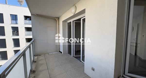 Location Appartement 3 pièces 61.9 m² - Décines-charpieu 69150