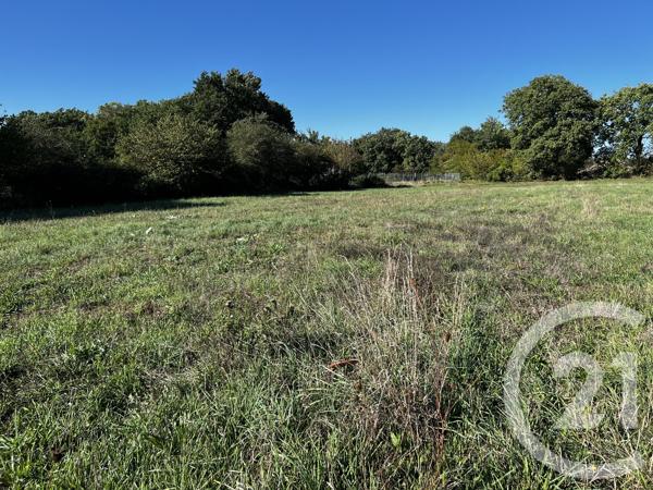 Terrain à vendre  1771 m 2   CHEF BOUTONNE  - 79