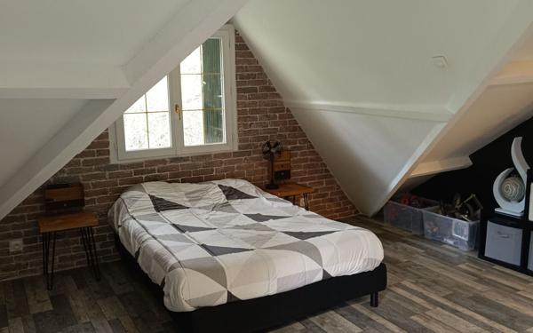 Maison à vendre    4 pièces • 290,24 m2 Charly-sur-Marne